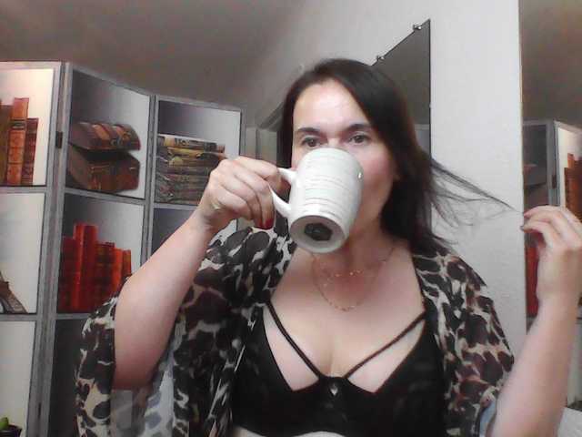 HelenMoo live cam on BongaCams