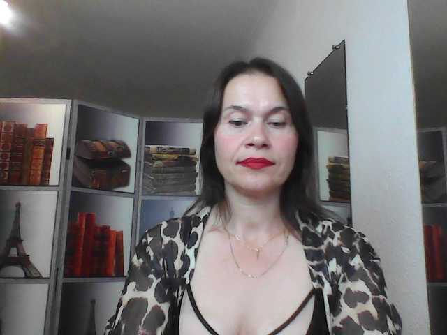 HelenMoo live cam on BongaCams