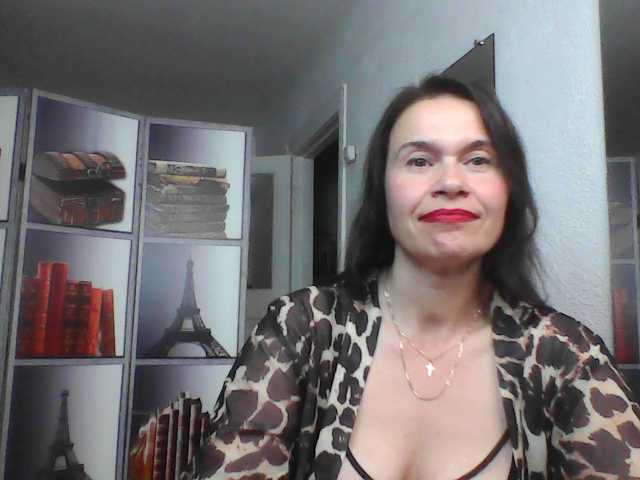HelenMoo live cam preview