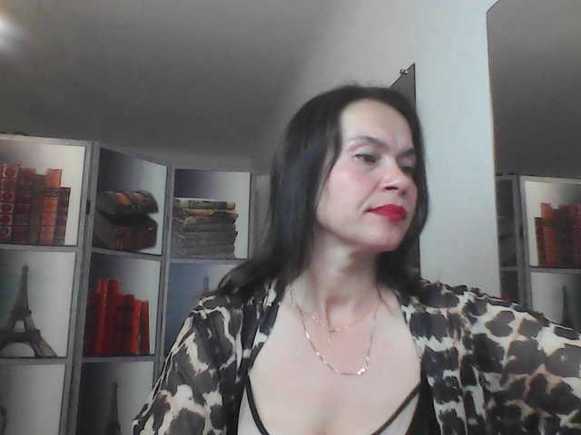 HelenMoo live cam on BongaCams