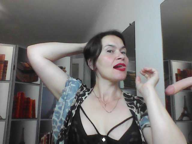 HelenMoo live webcam show