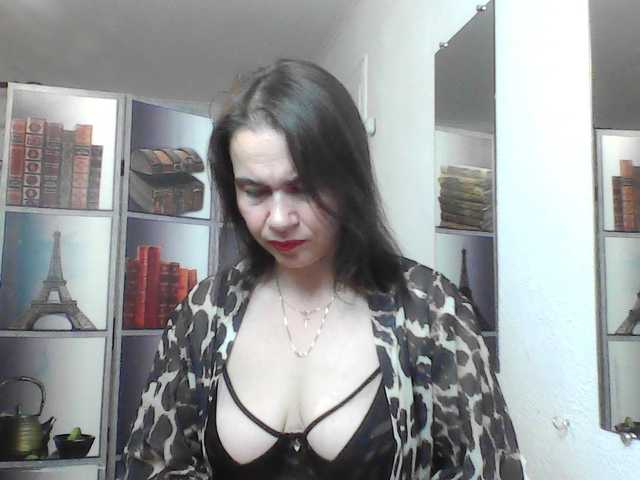 HelenMoo live cam on BongaCams