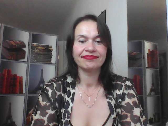 HelenMoo live webcam show