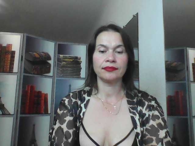 HelenMoo live cam on BongaCams