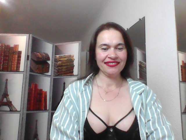 HelenMoo live cam on BongaCams