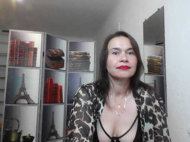 HelenMoo live cam on BongaCams