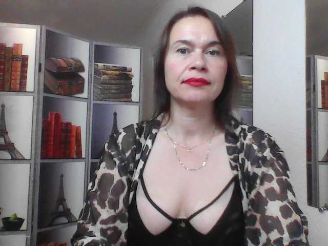 HelenMoo live cam on BongaCams
