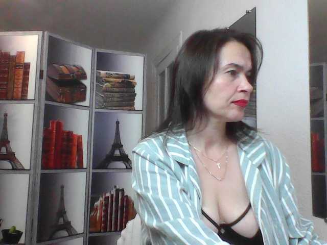 HelenMoo live cam preview