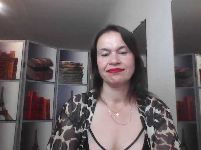 HelenMoo live webcam show