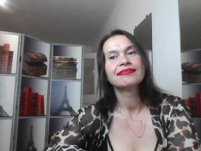 HelenMoo live cam on BongaCams