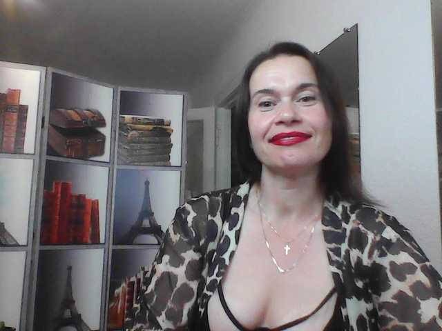 HelenMoo live cam on BongaCams