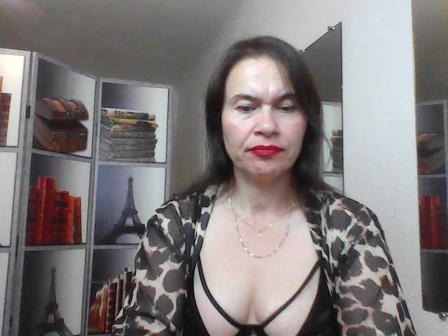 HelenMoo live cam on BongaCams