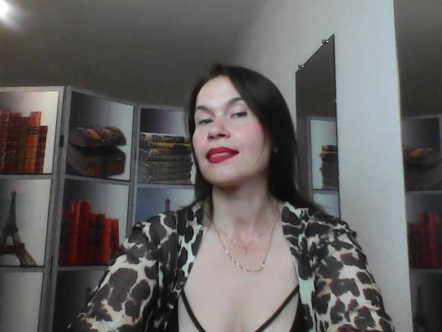 HelenMoo live webcam show