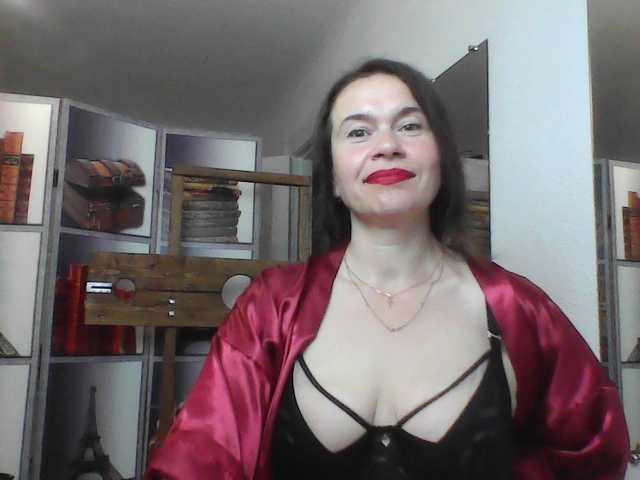 HelenMoo live cam on BongaCams