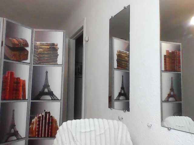 HelenMoo live cam on BongaCams