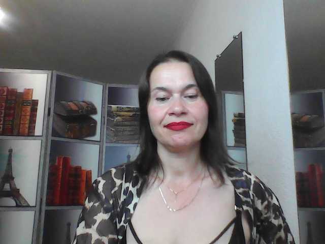HelenMoo live webcam show