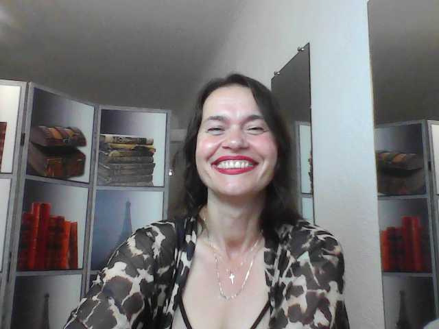 HelenMoo live webcam show
