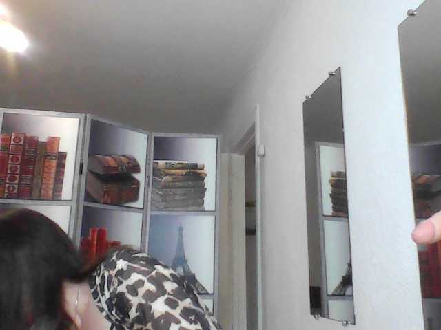 HelenMoo live webcam show