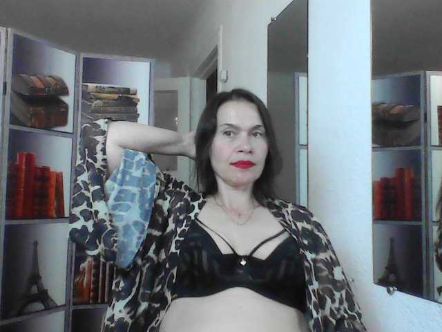 HelenMoo live webcam show