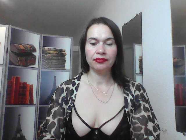 HelenMoo live cam preview