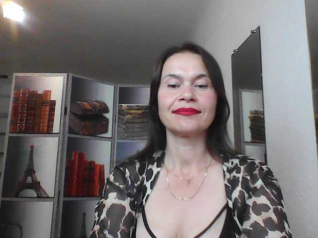 HelenMoo live webcam show