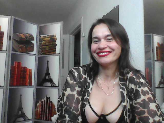 HelenMoo live cam on BongaCams