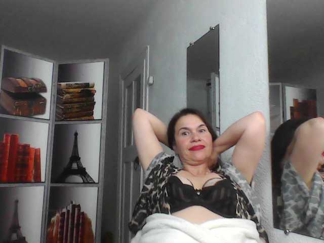 HelenMoo live cam preview