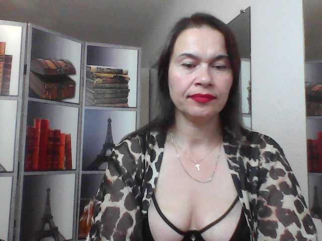 HelenMoo live cam on BongaCams