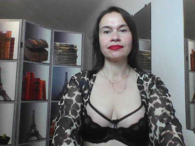 HelenMoo live cam on BongaCams