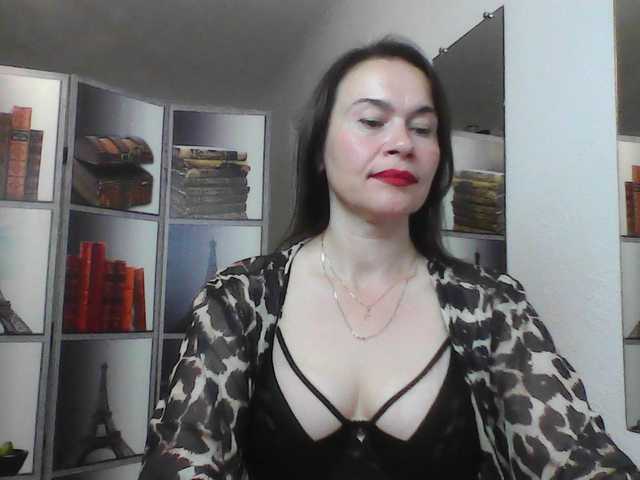 HelenMoo live cam on BongaCams