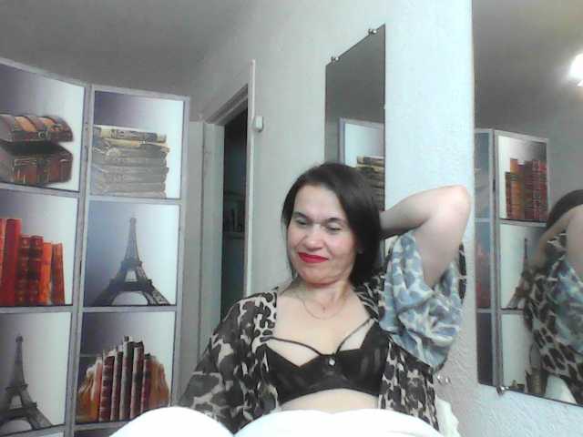 HelenMoo live cam preview