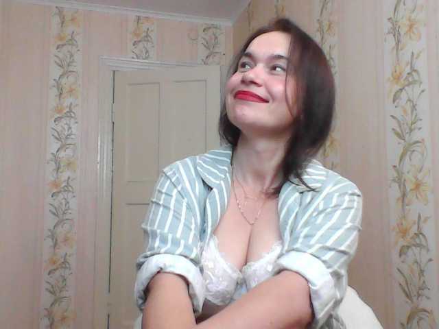 HelenMoo live cam on BongaCams