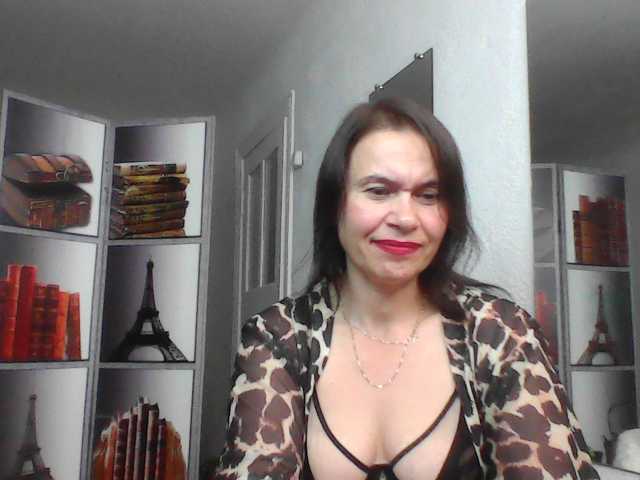 HelenMoo live cam on BongaCams