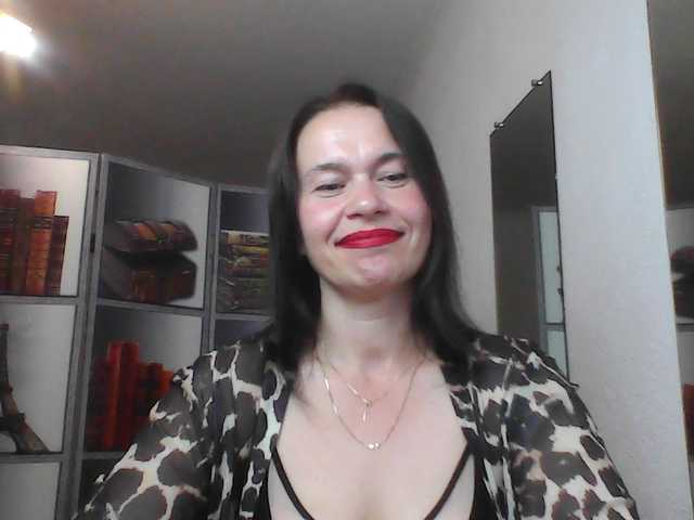 HelenMoo live cam on BongaCams