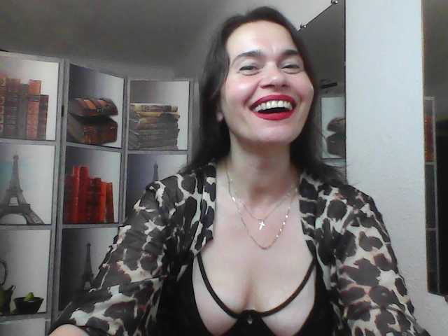 HelenMoo live cam on BongaCams