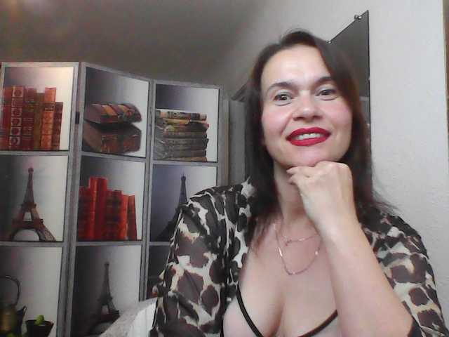 HelenMoo live cam on BongaCams