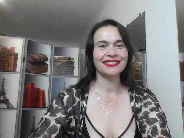 HelenMoo webcam