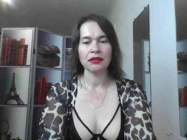 HelenMoo Live Webcam on BongaCams