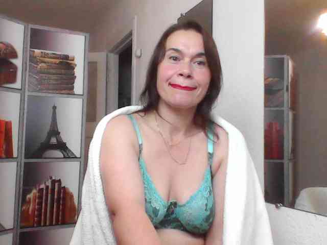 HelenMoo webcam