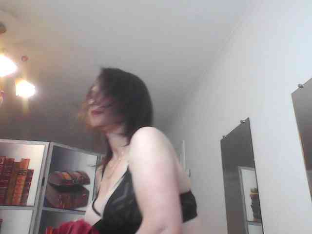 HelenMoo webcam