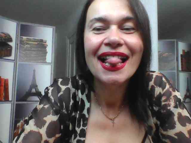 free adult chatting HelenMoo