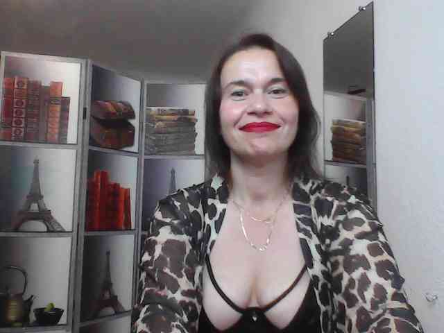 HelenMoo webcam