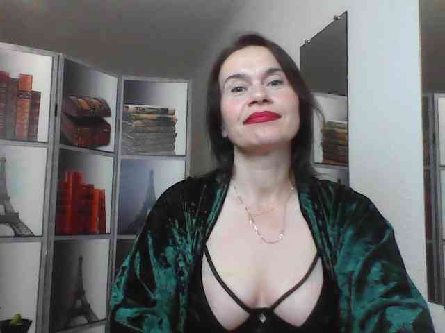 HelenMoo webcam