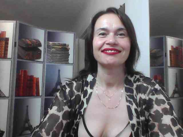 HelenMoo webcam