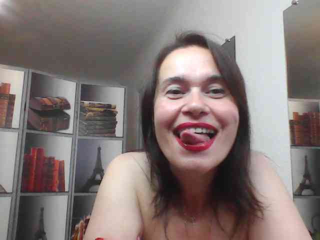 HelenMoo webcam