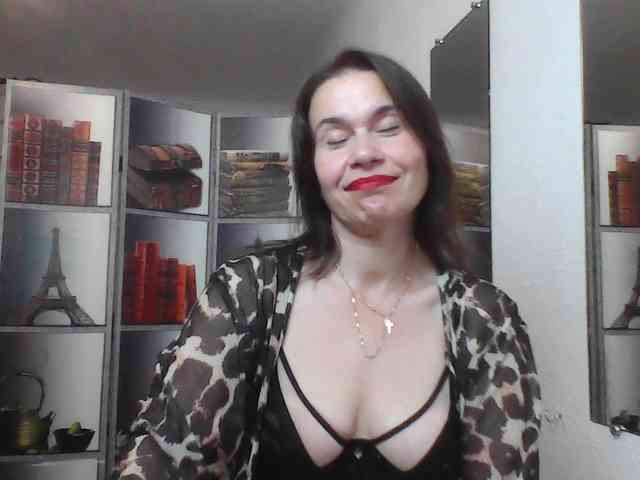 HelenMoo webcam