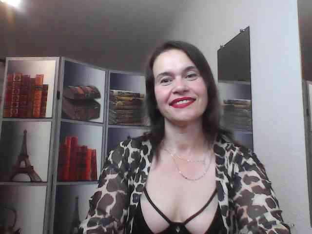 HelenMoo webcam