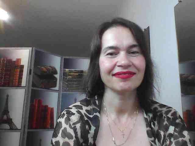 HelenMoo Live Webcam on BongaCams