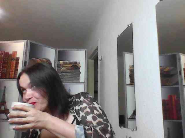 HelenMoo webcam