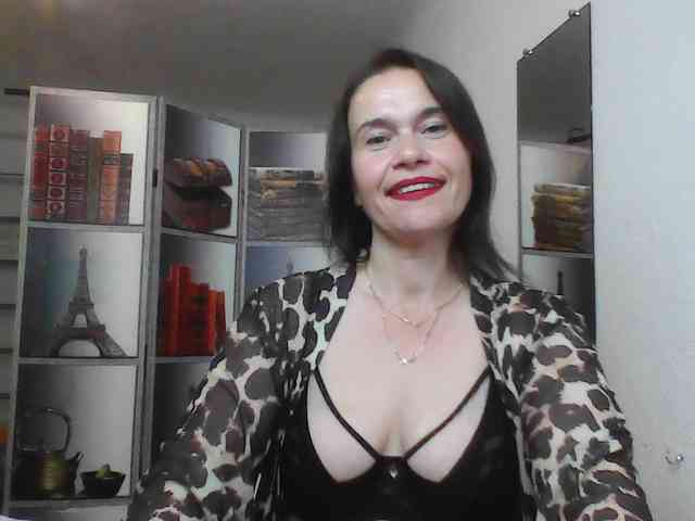 HelenMoo webcam
